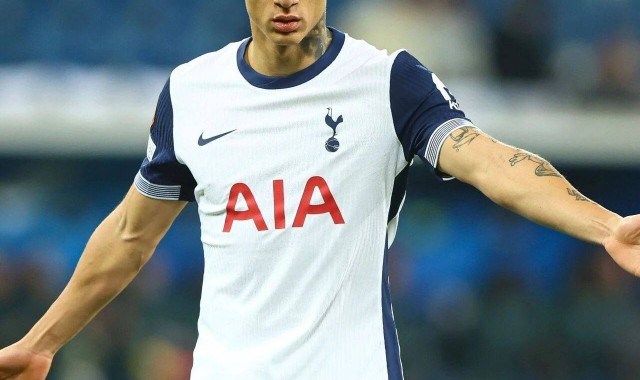 里沙利松渴望冬窗回归埃弗顿，热刺有意波尔图中锋阿格霍瓦