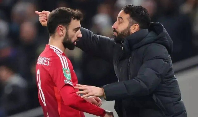 豪取四连胜！B费暗讽阿莫林：卡里克给曼联带来正确理念