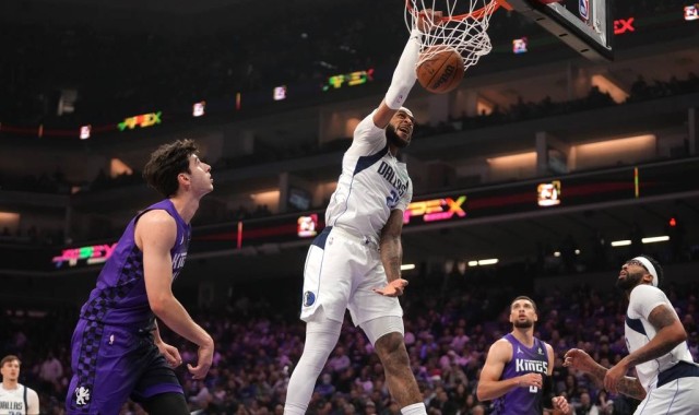 德罗赞21分戴维斯19+16 国王不敌独行侠6连败