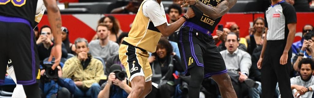 东契奇37+11+13詹姆斯20+6 湖人31分大胜奇才