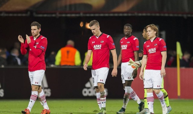 西甲焦点战：赫罗纳VS马德里竞技——以攻防博弈论成败，比分预测直指关键