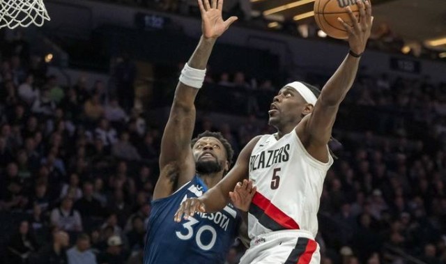 兰德尔41分 杨翰森2分1板开拓者不敌森林狼