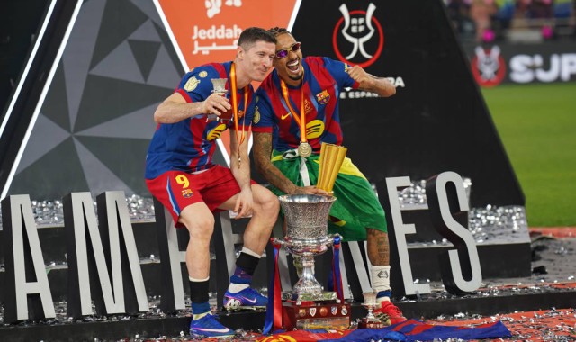 拉什福德替补救主难挽败局！半小时闪耀表现点燃巴萨希望