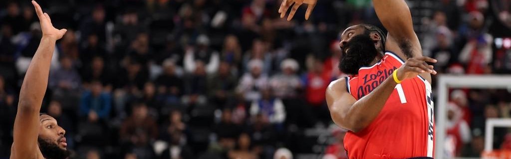 伦登组合轰70+12+11斩死神 快船送火箭“三崩”体验券