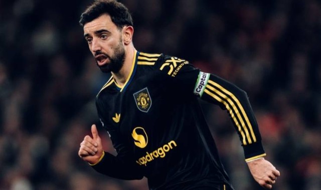 周薪40万英镑！英媒曝曼联队长开天价续约条件，沙特买断需5700万英镑