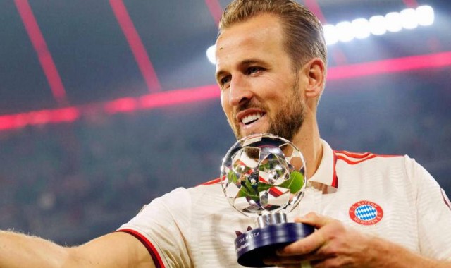 金球奖最新排名揭晓！黑马凯恩意外登顶，姆巴佩跌至第三，梅西惊艳挺进前十