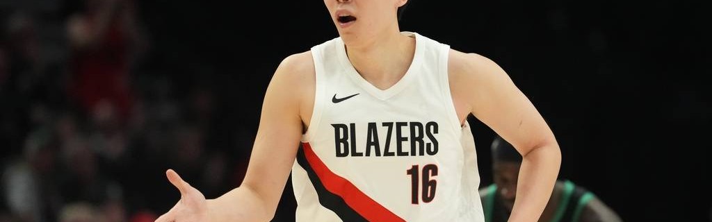 杨翰森战灰熊出场3分半 砍2分1板2失误1犯正负值-10