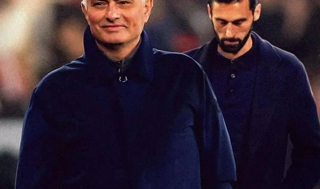 2-1逆转！穆里尼奥点将17岁小将，比作德罗巴，本菲卡21场不败！