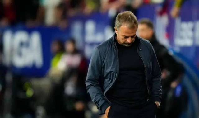 巴萨内讧疑云：主帅指责球员态度低迷，球员质疑高位战术失灵