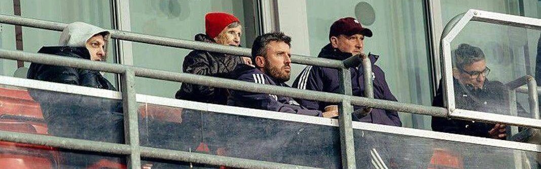 三连胜在望？卡里克提醒曼联对富勒姆才是最大考验！赛前再看青训比赛